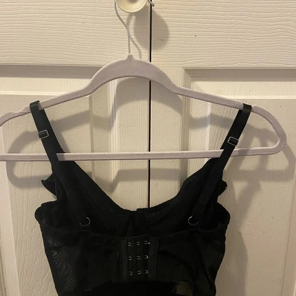 Forever 21 Black Emo Goth BDSM Punk Rock Alt Crop Top Zipper Detail Size Small - Picture 2 of 5